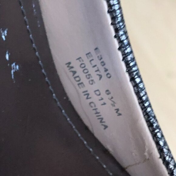 Calvin Klein Elita Pointed Toe Platform Pump - Picture 9 of 12